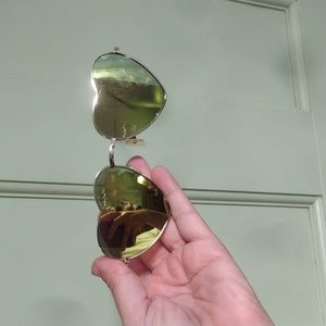 Women's Heart shape metal wire aviator sunglasses 🕶️